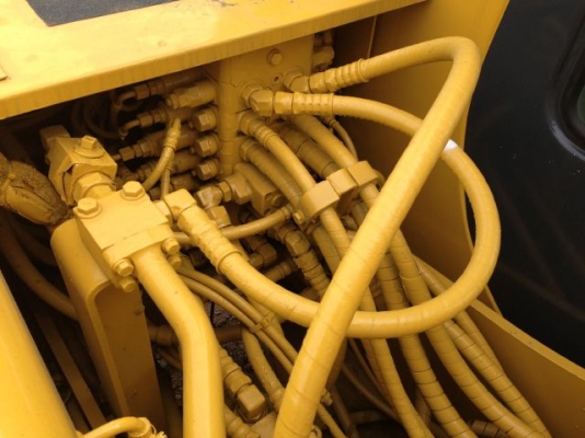 ขายรถแบคโฮ KOMATSU PC130-6 มี VDOครับ ระบบไฟฟ้าเต็ม รถนอกนำเข้าสภาพสวย สนใจติดต่อ 081-2990958 ขายรถแบคโฮ KOMATSU PC130-6 มี VDOครับ ระบบไฟฟ้าเต็ม รถนอกนำเข้าสภาพสวย สนใจติดต่อ 081-2990958