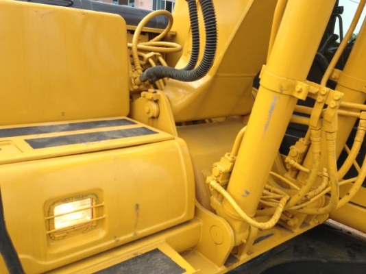 ขายรถแบคโฮ KOMATSU PC130-6 มี VDOครับ ระบบไฟฟ้าเต็ม รถนอกนำเข้าสภาพสวย สนใจติดต่อ 081-2990958 ขายรถแบคโฮ KOMATSU PC130-6 มี VDOครับ ระบบไฟฟ้าเต็ม รถนอกนำเข้าสภาพสวย สนใจติดต่อ 081-2990958