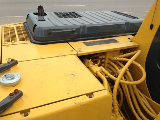 ขายรถแบคโฮ KOMATSU PC130-6 มี VDOครับ ระบบไฟฟ้าเต็ม รถนอกนำเข้าสภาพสวย สนใจติดต่อ 081-2990958 ขายรถแบคโฮ KOMATSU PC130-6 มี VDOครับ ระบบไฟฟ้าเต็ม รถนอกนำเข้าสภาพสวย สนใจติดต่อ 081-2990958