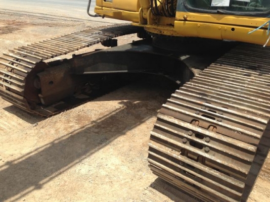 รถแบคโฮ KOMATSU PC210LC-6K รถแบคโฮ KOMATSU PC210LC-6K