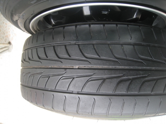 ขายล้อแม็ก Lenso PD9 15"x8" et 25 4รู 100 + ยางปี 10 ล้อปัดเงามาใหม่สีเดิมครับ  (081-3747940)