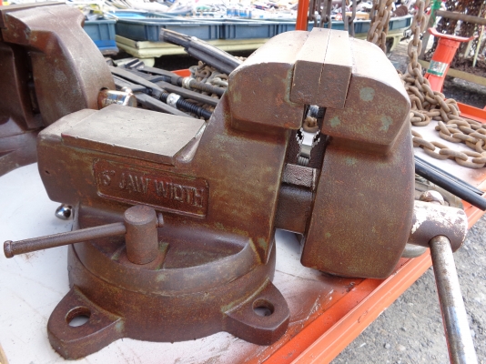 ปากกาจับชิ้นงาน 4, 5, 6 นิ้ว LACROC