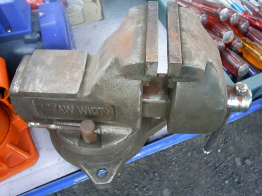 ปากกาจับชิ้นงาน 4, 5, 6 นิ้ว LACROC