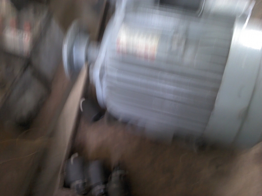 มอเตอร์MISUBISHI 7.5 HP 3 เฟส 380 V. สภาพดีไม่มีรอยการแกะซ่อมมาก่อน มอเตอร์MISUBISHI 7.5 HP 3 เฟส 380 V. สภาพดีไม่มีรอยการแกะซ่อมมาก่อน