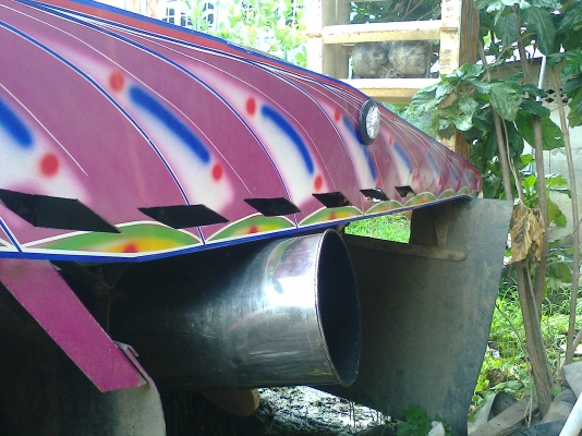 รถบรรทุกรถเกี่ยวพร้อมใช้งาน