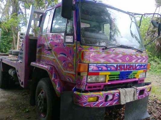 รถบรรทุกรถเกี่ยวพร้อมใช้งาน