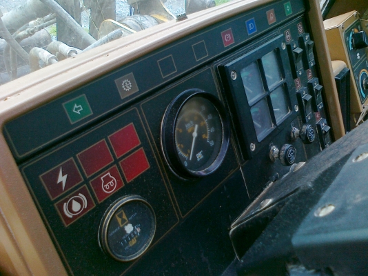 ขายรถตัก CAT-IT14F สภาพพร้อมใช้งาน สนใจติดต่อ 081-9485494