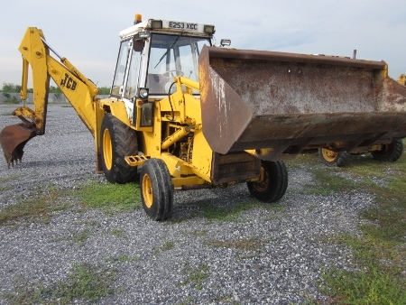 ขาย- รถหน้าตัก หลังขุด 1 เพลา JCB: 3CX มือสองนำเข้าจากญี่ปุ่น เครื่องดี สภาพพร้อมใช้งาน