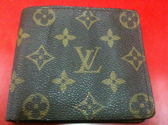 ขายกระเป๋าใส่ธนบัตร Louis. ของแท้แน่นอน