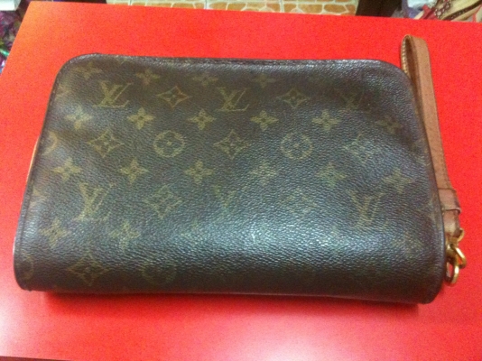 ขายเป๋าหนีบ Louis