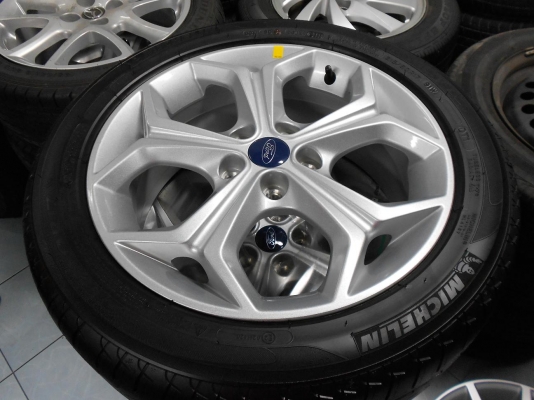 ขายล้อแม็ก Top Ford Focus ขอบ 17 พร้อมยางป้ายแดงปี 13(ถอดศูนย์)/เทิร์นได้-ใส่ฟรีค่ะ