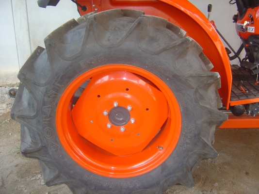 ขายคูโบต้า L4708 47 แรงม้า 50 ชม. รถดี มีจริง อยากขายอย่างแรง... ขายคูโบต้า L4708 47 แรงม้า 50 ชม. รถดี มีจริง อยากขายอย่างแรง...