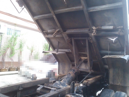 ขายอีซูซุ NKR 55 EX 5T 6 ล้อดั๊ม รถห้างครับ