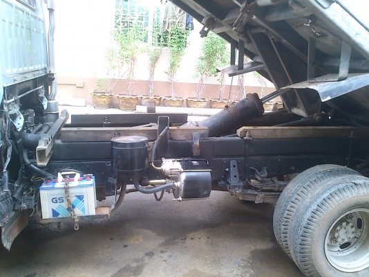 ขายอีซูซุ NKR 55 EX 5T 6 ล้อดั๊ม รถห้างครับ