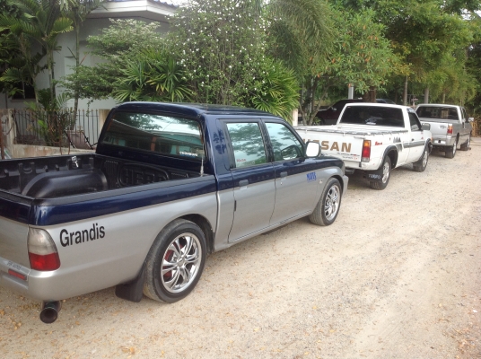 ขายสตาด้า 4 ประตู 2.8 เครื่องเสียง จอทีวี พร้อมๆ