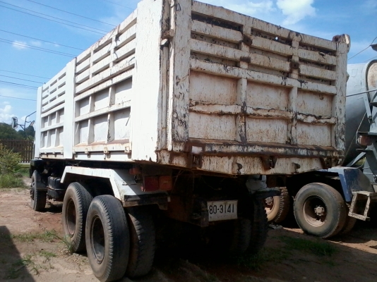 ขายรถบรรทุก10ล้อ2เพลาMITSUBHISI FN527 TD 195 แรงง