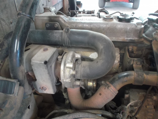 ขายด่วนรถ6ล้อMITSUBISHIเครือง122แรงม้า4D34ปี45