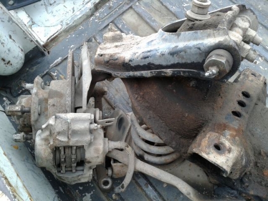 ชุดแพหน้าพร้อม ดุมดิส toyota rn 10 ยกแพ 5500 บาท