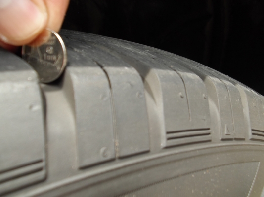 ขายแม็ก lenso Intimidator 3 ขอบ 18 แท้ พร้อมยางAurora Rh8 ใส่ไม่ถึงปี