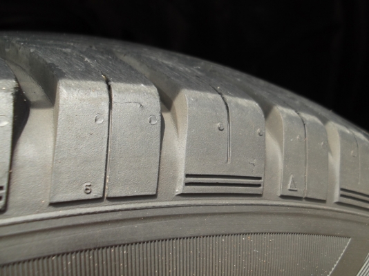 ขายแม็ก lenso Intimidator 3 ขอบ 18 แท้ พร้อมยางAurora Rh8 ใส่ไม่ถึงปี