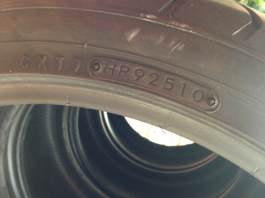 ขายยาง Nitto neogen 225/40/ZR18 japan กลางปี10 สภาพสวย 80\% 1ชุด ขายยาง Nitto neogen 225/40/ZR18 japan กลางปี10 สภาพสวย 80\% 1ชุด