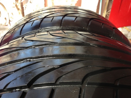 ขายาง Dunlop dz101 265/35/R18 japan ปลายปี11 สภาพสวย80\% 1คู่