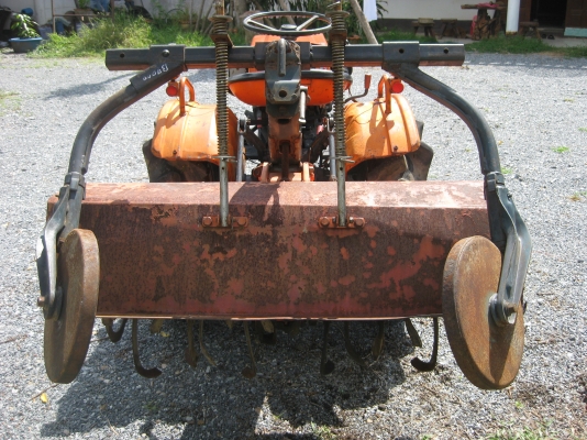 ขายรถไถเล็ก Kubota รุ่น B7000 4x4WD เก่านอกไม่เคยใช้งานในไทย