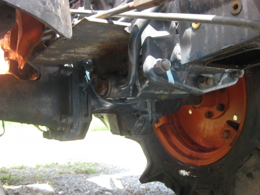 ขายรถไถเล็ก Kubota รุ่น B7000 4x4WD เก่านอกไม่เคยใช้งานในไทย