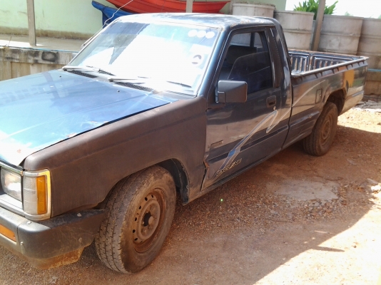 เดิมบางรอบคัน เครื่องดีเชชซีสวย มีแอร์ ยางดี4เส้น เดิมบางรอบคัน เครื่องดีเชชซีสวย มีแอร์ ยางดี4เส้น