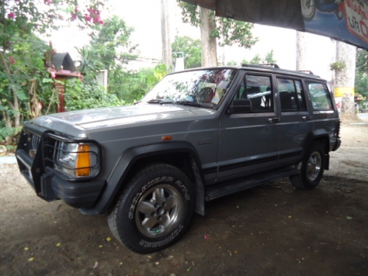 ขาย JEEP CHEROKEE 2.5 (2,500CC) MANUAL ปี97 สภาพดีเครื่องแน่นๆครับ เครื่องเดิมๆ พร้อมใช้งานครับ แอร์เย็นๆ ระบบไฟฟ้าใช้ได้หมดครับ ไม่เคยติดแก๊สครับ  อยู่เชียงใหม่  ยางสี่เส้นใหม่ๆเลยครับ และสายพานใหม่ๆครับ ดูแลรักษาเครื่องยนต์ตลอด