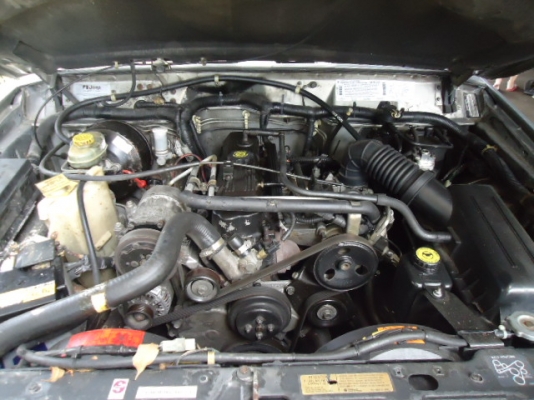 ขาย JEEP CHEROKEE 2.5 (2,500CC) MANUAL ปี97 สภาพดีเครื่องแน่นๆครับ เครื่องเดิมๆ พร้อมใช้งานครับ แอร์เย็นๆ ระบบไฟฟ้าใช้ได้หมดครับ ไม่เคยติดแก๊สครับ  อยู่เชียงใหม่  ยางสี่เส้นใหม่ๆเลยครับ และสายพานใหม่ๆครับ ดูแลรักษาเครื่องยนต์ตลอด