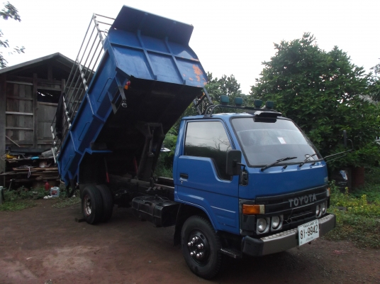 ขาย !! TOYOTA  6 ล้อดั้ม  BU87  เครื่อง 14B  115 แรงม้า!!