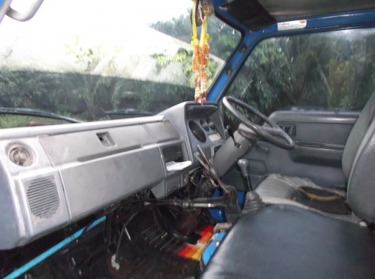 ขาย !! TOYOTA  6 ล้อดั้ม  BU87  เครื่อง 14B  115 แรงม้า!!