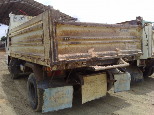 ขายรถ 6 ล้อดั้ม ISUZU 150 แรง EURO2 ปี 50 เดิมๆ มือเดียวกะบะสามมิตรเครื่องดีคัสซีสวยทะเบียนเต็ม