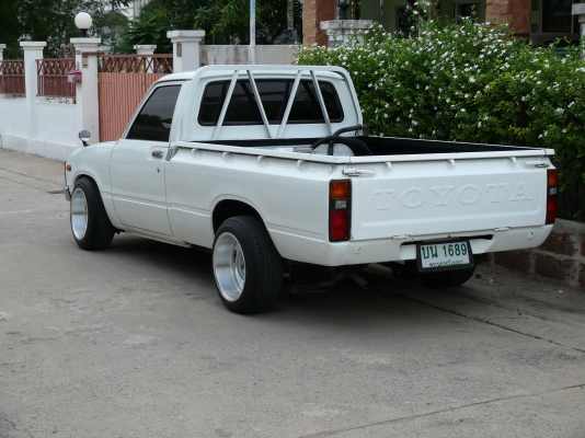 ขาย toyota rn30 เครื่อง 3s แก็ส lpg 85000บ.