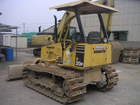 ขายแทรคเตอร์ D20-7E รถนอกนำเข้าจากญี่ปุ่น ซีเรีียล์สูง รถปี 2002