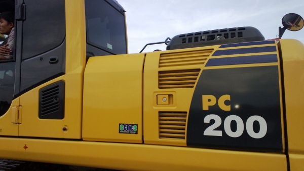 ขายดาวน์PC200-8 ใช้ 741 ชม.รถออกใหม่ป้ายแดง...