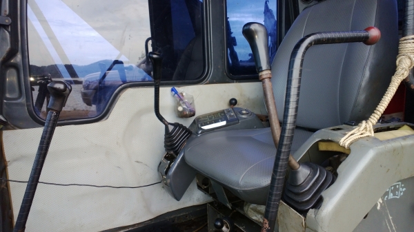 ขายPC200-6ช่วงล่างสวย เอวไม่ขยับ แอร์เย็น มีเอกสารใบอินวอยล์...