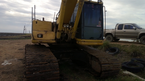 ขายPC200-6ช่วงล่างสวย เอวไม่ขยับ แอร์เย็น มีเอกสารใบอินวอยล์...