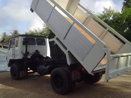 KL 300 หัว F17 ดั้มดินกระบะมิเนียมเครื่อง 185 แรงม้า(HO7D)