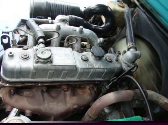 ขายรถโฟล์คลิฟท์  KOMATSU  FD30-12  เครื่องยนต์ดีเซล  เสาสูง  3  เมตร   เกียร์ออโตเมติค  งา 1,070  มม.  ยางลม