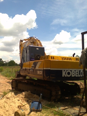 รถแบคโฮSK-200 KOBELCO