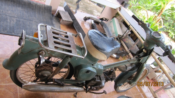 ด่วนๆๆชี50สภาพเดิมๆสวยๆตามรูปครับมาใหม่ๆครับขายตามตามสภาพครับส่งทั่วไทยสนใจโทร080-1696651ขายตามสภาพ เครื่องไม่ติดเล่มไม่มีครับรถยุอำนาจเจริญครับช้าอดหมดก่อนครับราคาต่อรองได้นิดน่อยครับ....ไม่รุจะได้มาอีกตอนไหนครับหายากแล้วครับ คันที่1 สภาพสมบูรณ์มากครับเค