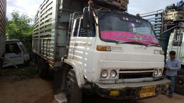 (มี2คัน)10ล้อหัวเจISUZU เครื่อง175แรง รถล่องเพลาเดียว พร้อมใช้