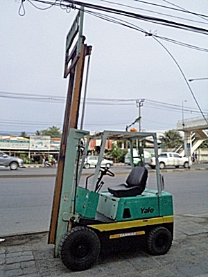 ขายรถยก 1.5 ตัน เครื่องดีเซล กระบอกคู่ เสาสูง 3 เมตร พวงมาลัยเพาเว่อร์ สีเดิมจากนอก นำเข้าจากญี่ปุ่น ใช้งานได้ทันที ขายรถยก 1.5 ตัน เครื่องดีเซล กระบอกคู่ เสาสูง 3 เมตร พวงมาลัยเพาเว่อร์ สีเดิมจากนอก นำเข้าจากญี่ปุ่น ใช้งานได้ทันที