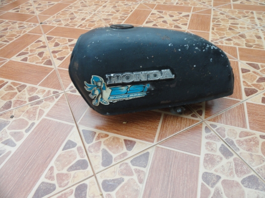 ขายถังน้ำมันฮอนด้า cd 125 cd70