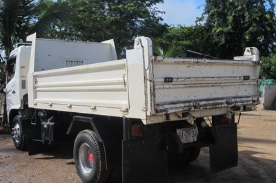 ขายรถ 6 ล้อ ดั๊มสามมิตร รถสวยสภาพดี พร้อมใช้ ขายรถ 6 ล้อ ดั๊มสามมิตร รถสวยสภาพดี พร้อมใช้