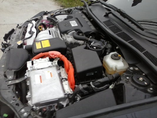 ขายรถอุบัติเหตุToyota Camry Hybrid โตโยต้า คัมรี่ ไฮบริด 2.5 HV Naviรุ่นท๊อปสุด ปี2013 รถเกือบป้ายแดง สีดำพร้อมเล่มทะเบียน..ราคาเบาๆๆ