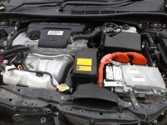 ขายรถอุบัติเหตุToyota Camry Hybrid โตโยต้า คัมรี่ ไฮบริด 2.5 HV Naviรุ่นท๊อปสุด ปี2013 รถเกือบป้ายแดง สีดำพร้อมเล่มทะเบียน..ราคาเบาๆๆ