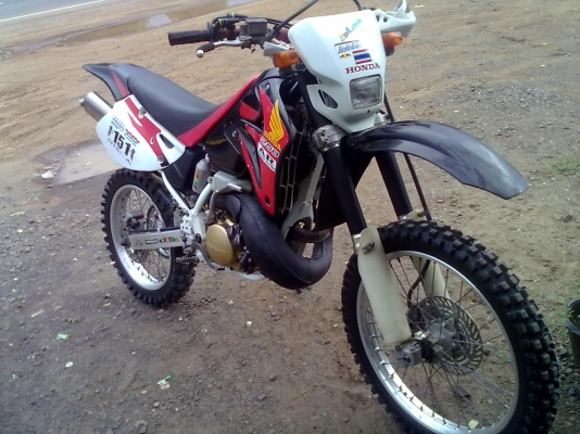 ขายcrm250 อยากซื้อเท่าไรว่ามา ขายได้ขายเลยหรือ แลกอาวุธปืน มีชนิดไหนเสนอมาส่วนต่างคุยกัน